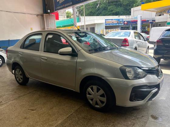 TOYOTA ETIOS 1.5 X SEDAN 16V FLEX 4P MANUAL TOYOTA ETIOS 1.5 X SEDAN 16V FLEX 4P MANUAL